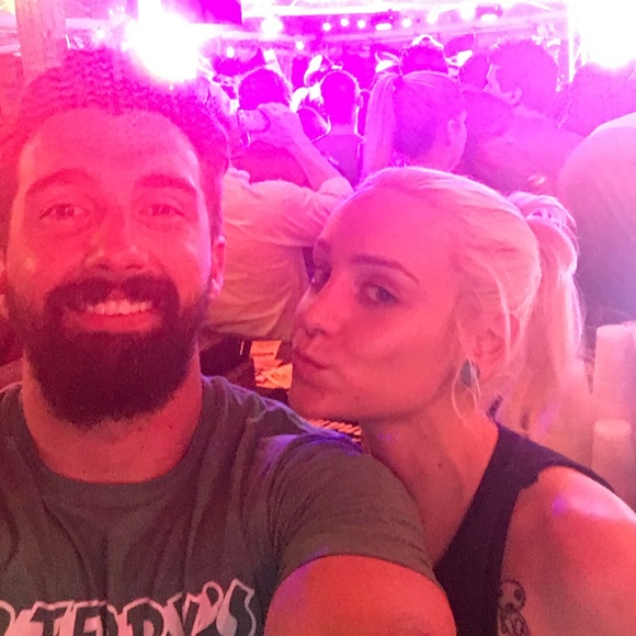 Meet your Posher, Jordan - Picture 4 of 8